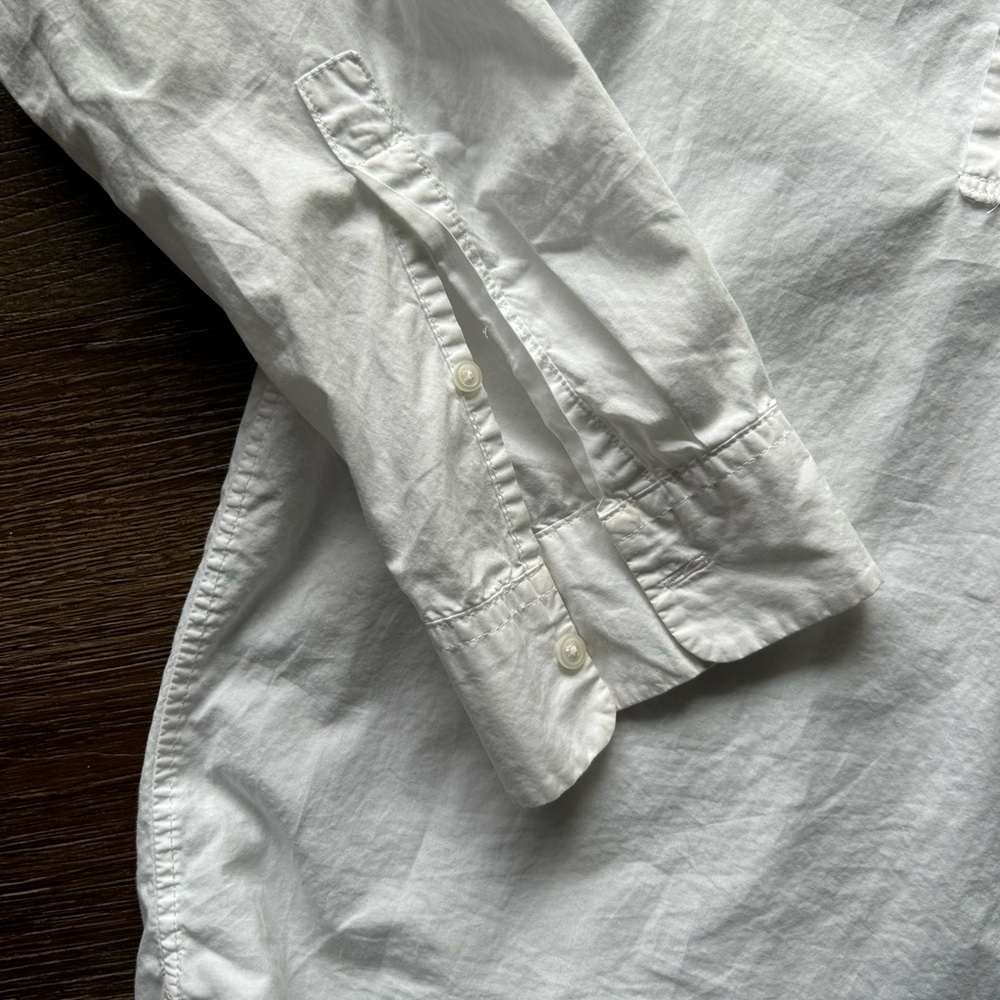 GAP White Button-Up tuxedo shirt
Women’s size Large Tall 💯 cotton - Picture 5 of 5